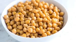 UK's first commercial crop of chickpeas harvested in Norfolk