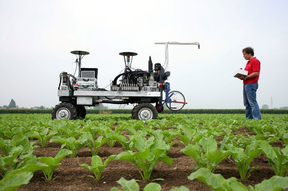 Harmonising standards for agricultural robots