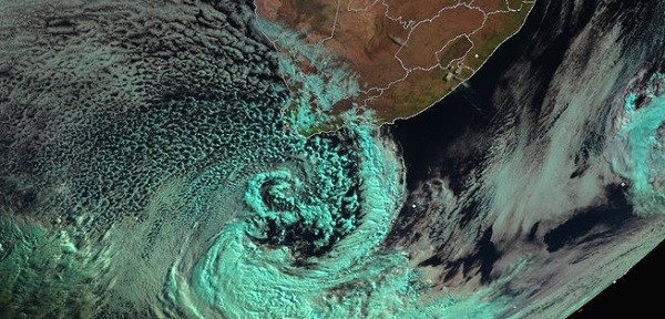 Thirty-foot swells and gale force winds close most South African harbours